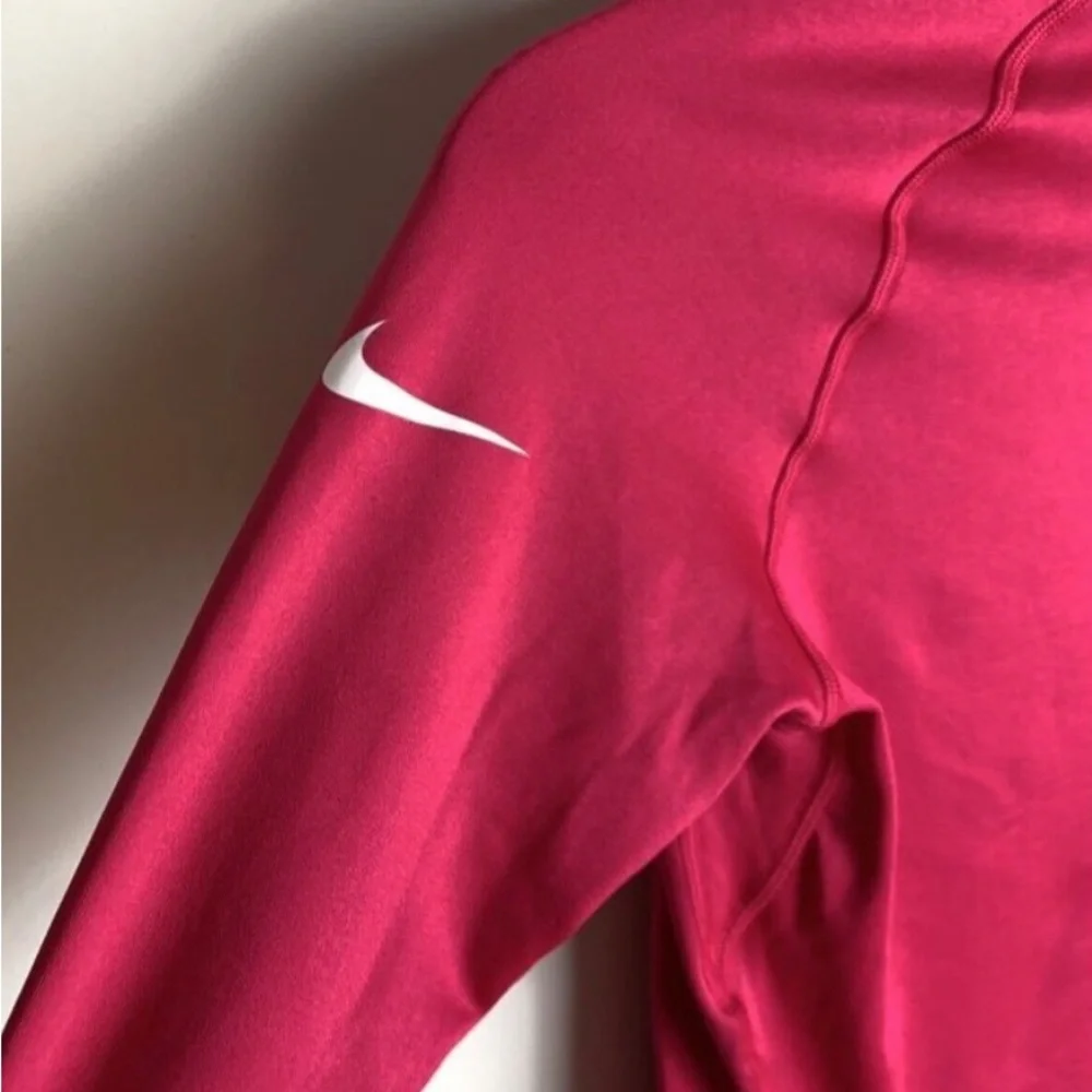 Nike Pro Combat Dri Fit Therma Fit Hyperwarm
Crew Shirt Pink Women's Size Medium - Picture 4 of 9